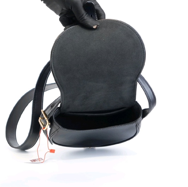 Túi LV đeo chéo trơn đen KG+