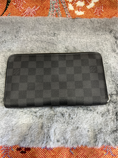 Ví LV dài xanh đen ô vuông+