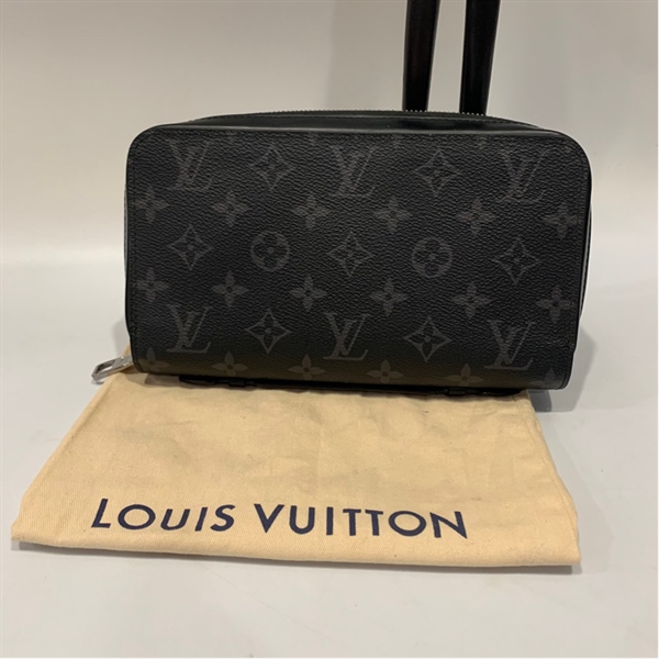 Ví LV đen khóa kéo 2 ngăn +