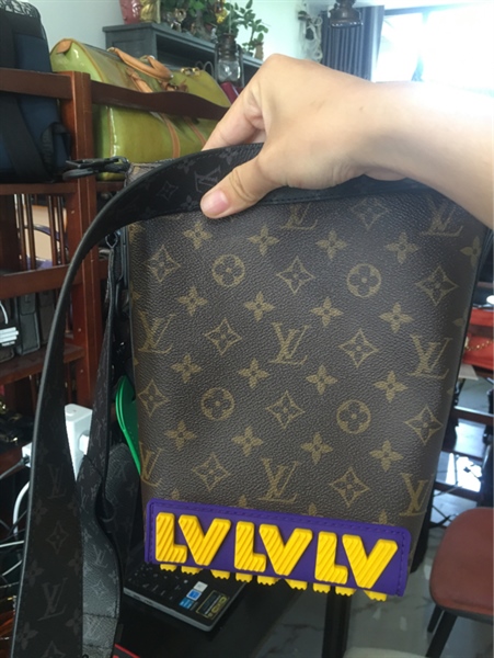 Túi LV