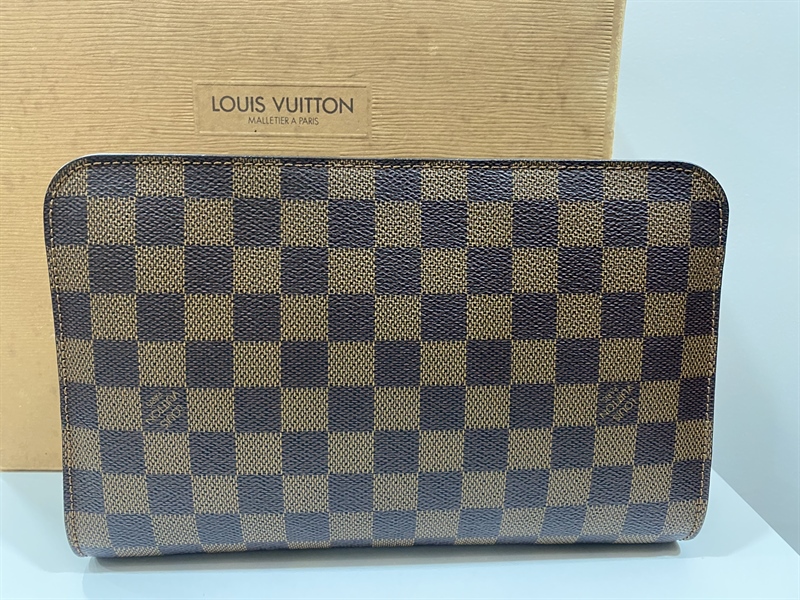 Túi LV clutch caro nâu +