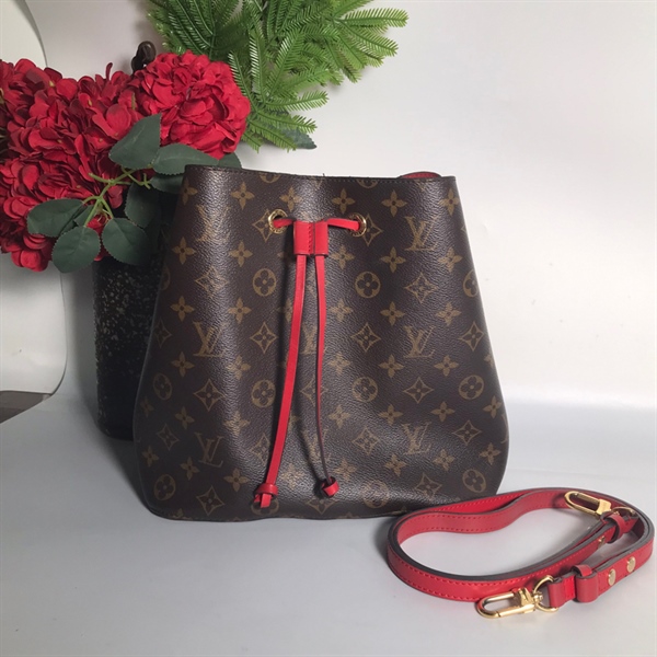 Túi LV lòng đỏ rút +