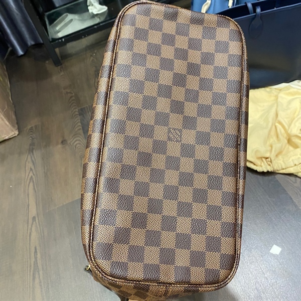 Túi LV nâu kèm pound KG+