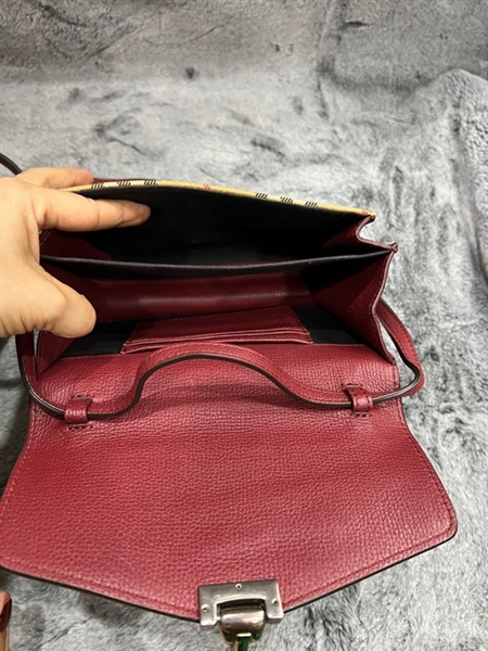 Túi xách BBR kẻ ô nắp đỏ đô KG+