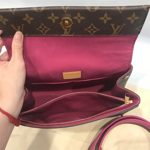 Túi LV lòng hồng +