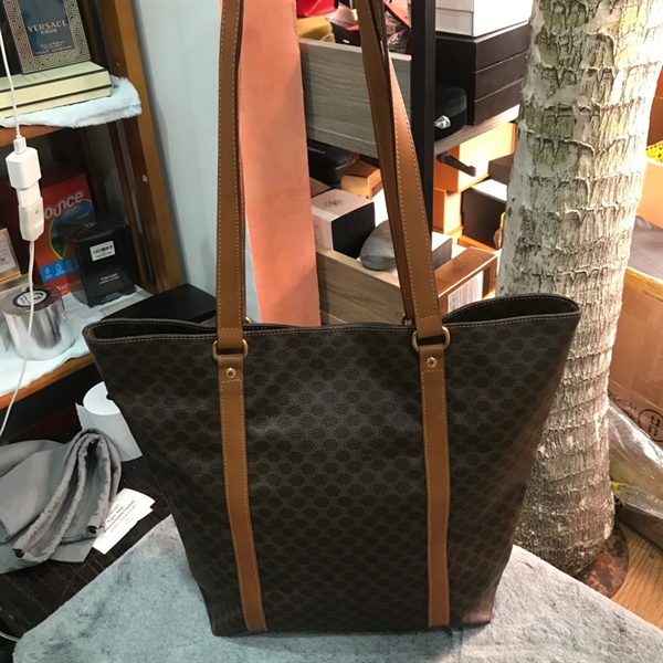 Túi tote Celine màu nâu đậm KG+