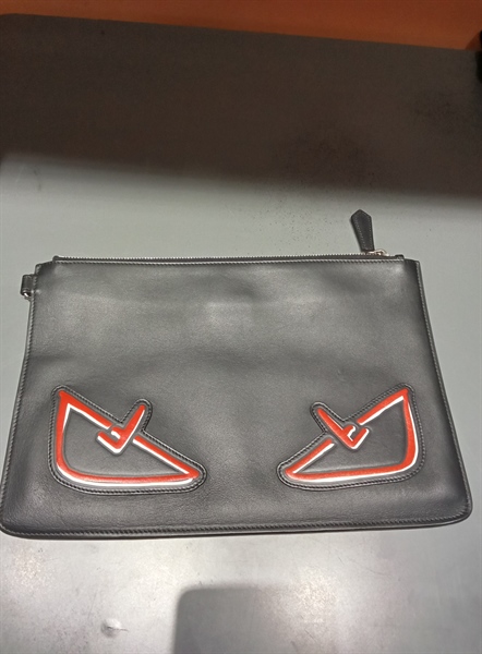 Túi Fendi 2 mắt đỏ lòng đỏ KG+