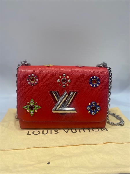 Túi LV đỏ hoa chữ trắng +
