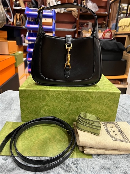 Túi GG kẹp nách đen +