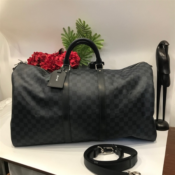 Vali cầm tay LV ô đen lớn KG+