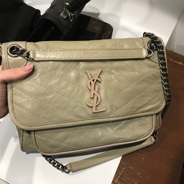Túi YSL màu kem