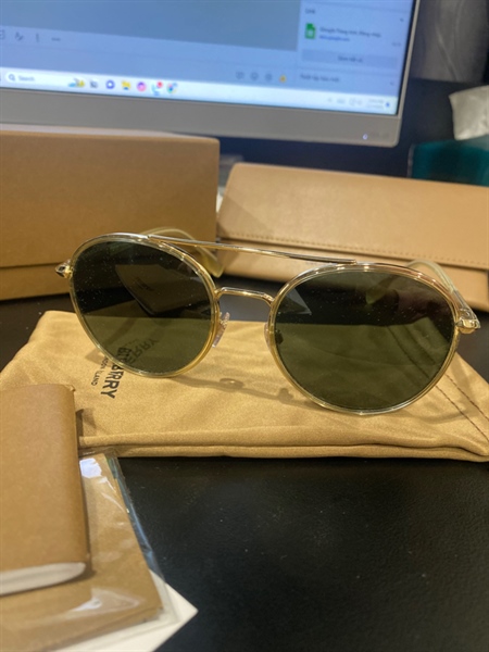 Kính Buberry tròn KG+