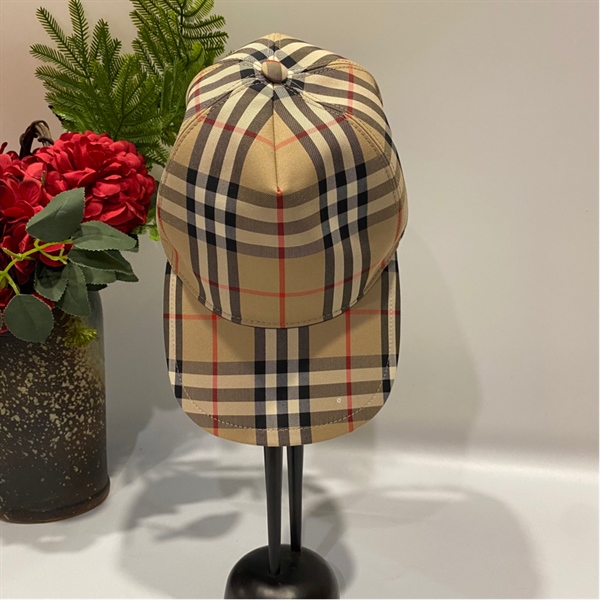 Nón BBR kẻ sọc +