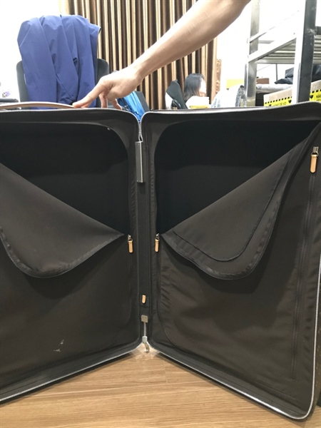 Vali LV lớn(42cm*62cm)