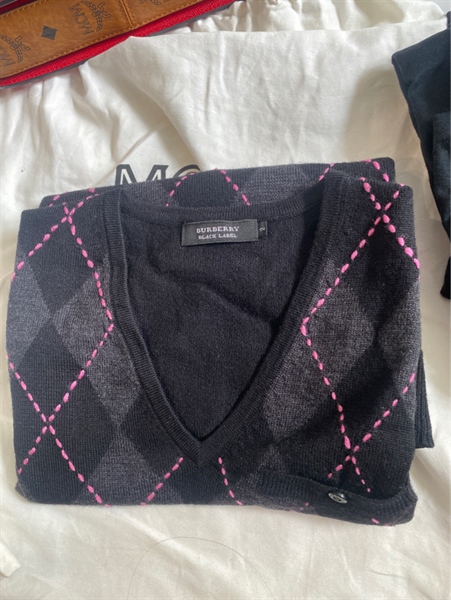 Áo thun BBR đen sọc hồng KG+