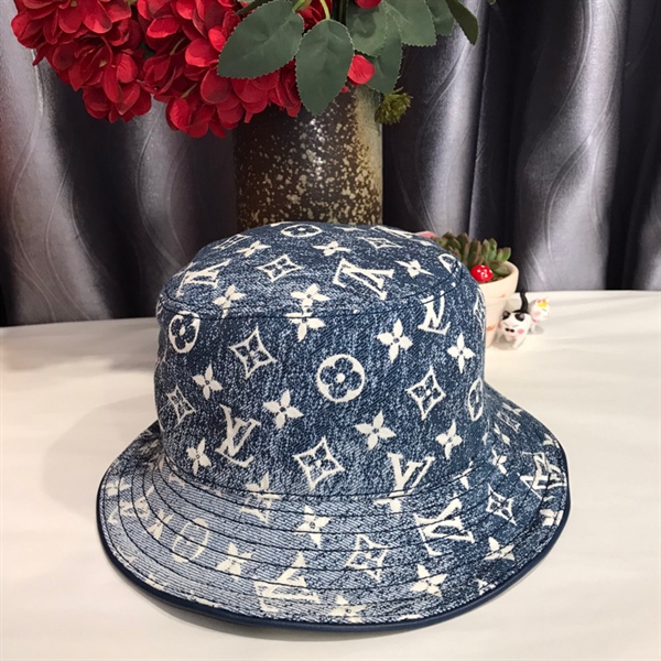 Nón LV xanh jeans +