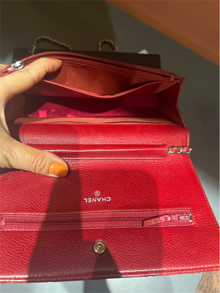 Túi Chanel đỏ logo trắng nhỏ+