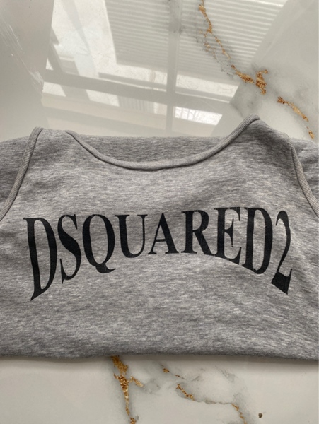 Áo 3 lỗ DSQUARED2