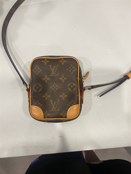 Túi LV phone nhỏ KG+