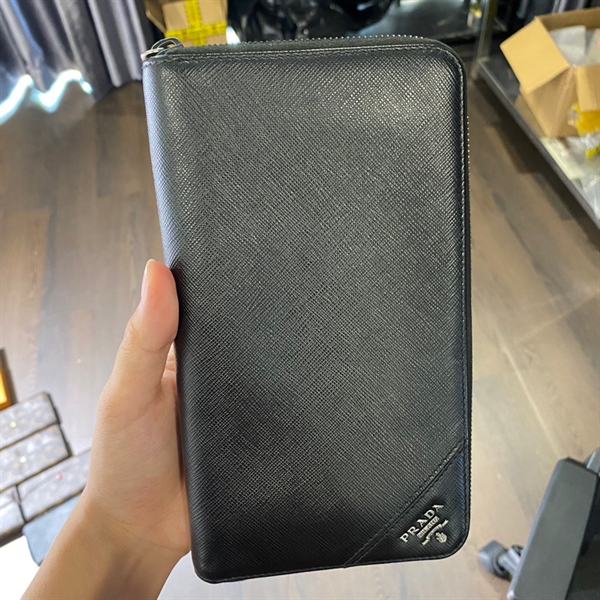 Ví Prada đen KG+
