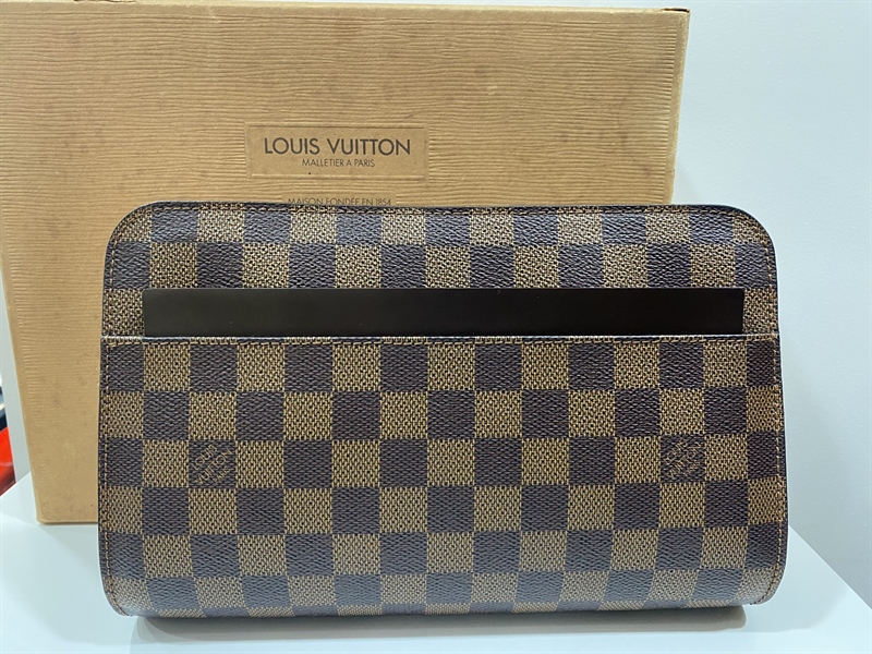 Túi LV clutch caro nâu +