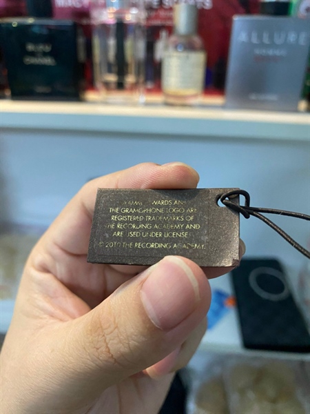 Đồng hồ điện tử Gucci KG+