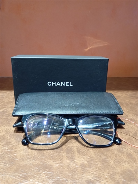 Kính Chanel gọng cận đen KG+