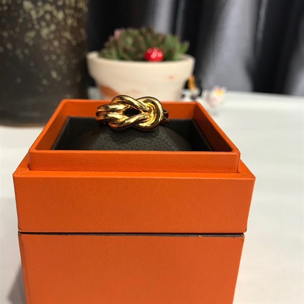 Cài khăn Hermes KG+