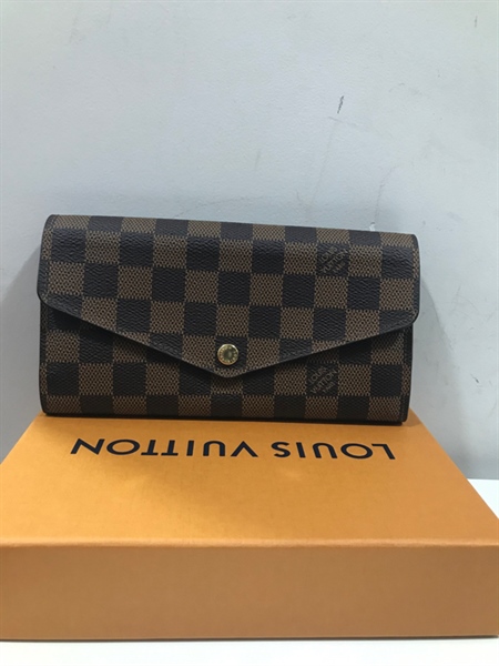 Ví LV Dài Ô Vuông Vàng Bò+