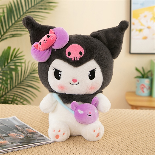 Kuromi đeo túi QCCC