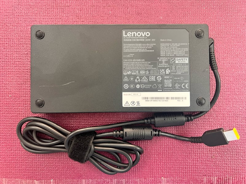 Adaptor Lenovo 300w đầu vuông