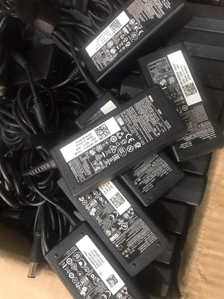 Adaptor Dell 65w vuông kim lớn