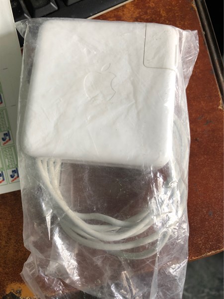 Adaptor Macbook 87w type C