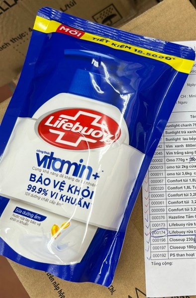 LIFEBUOY NƯỚC RỬA TAY BẢO VỀ XANH TÚI 400G