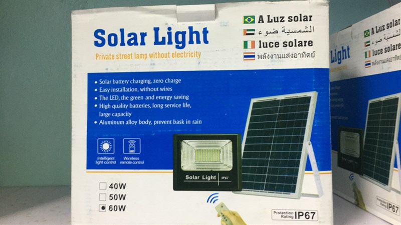 Pha Led năng lượng mặt trời 60w (vỏ nhôm)