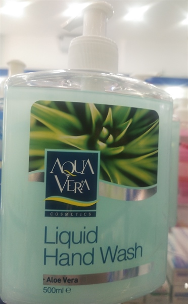Nước rửa tay Aqua vera 500ml