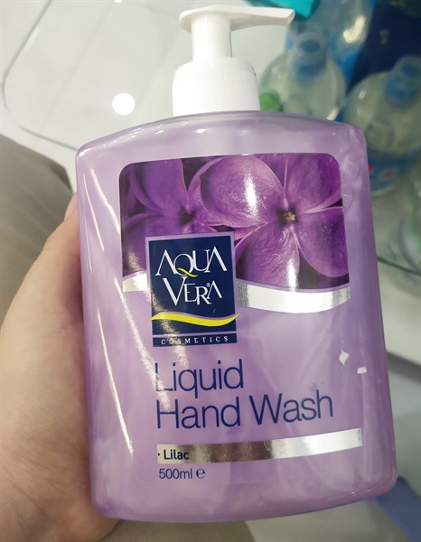 Nước rửa tay Aqua vera 500ml