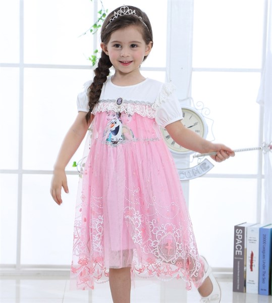 ELSA XÒE HỒNG