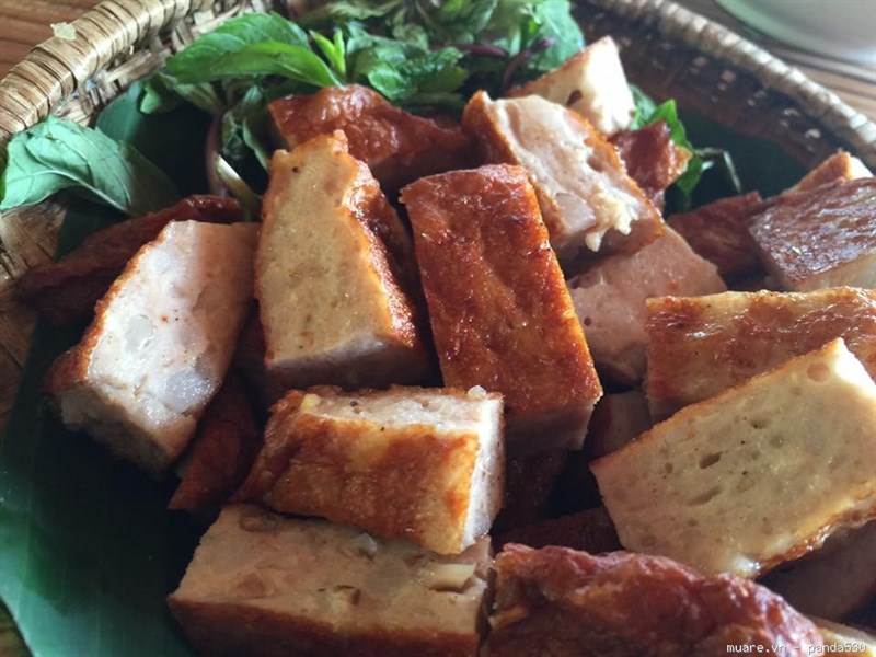 CHẢ GÀ SỤN LÁ CHANH