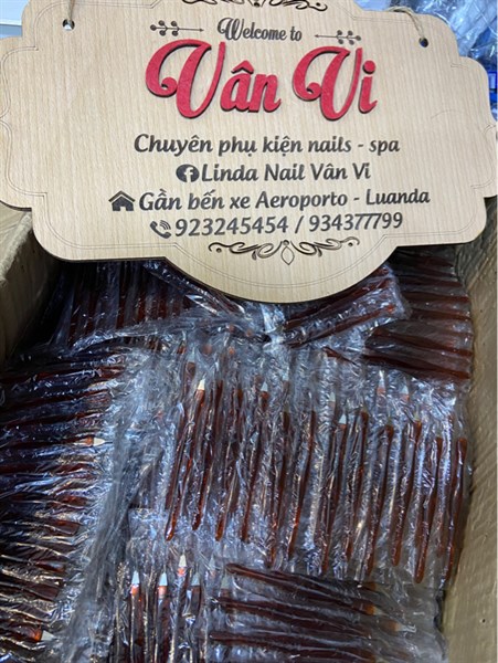 Lấy da Việt Nam-Lima cuticula castanho
