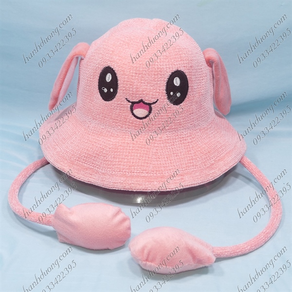 Nón tai bèo nhung cho trẻ em từ 5-10 tuổi hình Pikachu cười lè lưỡi tai vễnh