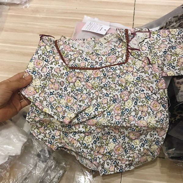 Sét sơ sinh vai bèo dây tết kèm mũ B83H21