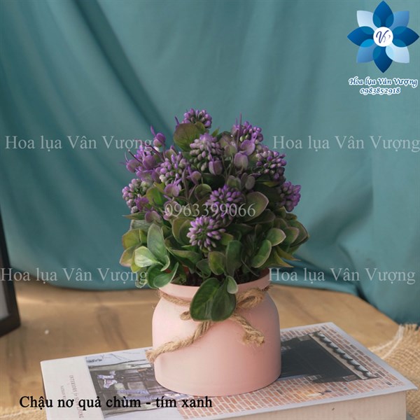 Chậu nơ quả chùm - Tím xanh - Chậu để bàn - Hoa Lụa Vân Vượng