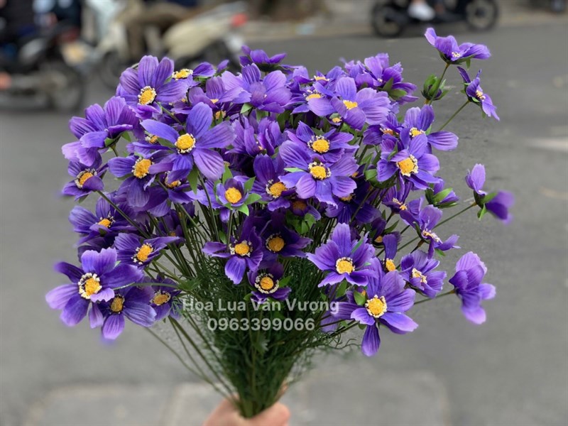 Bướm Bé - Hoa cành dài - Hoa Lụa Vân Vượng