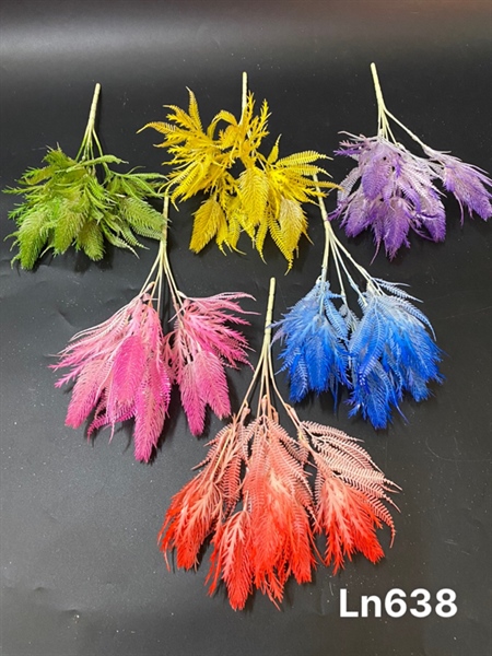 LN638 BỤI CHỒN XI NHỰA LÁ DƯƠNG XỈ