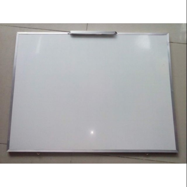 Bảng mica 0.5x0.7 trắng/Đen