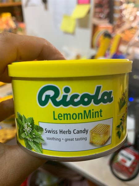 Kẹo ricola hương chanh 100gr