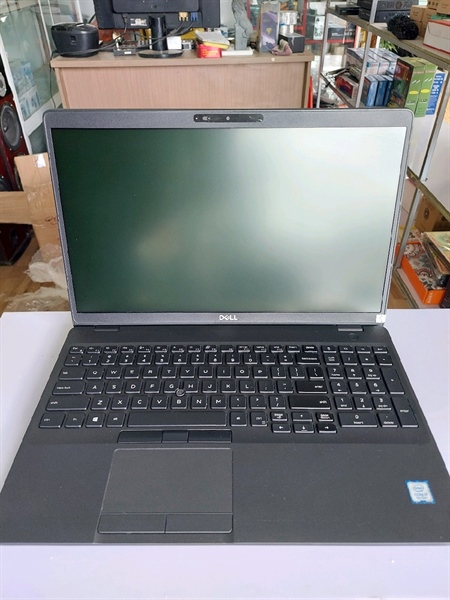 Laptop DELL 3541 Cpu I7 9750 16G 1TG SSD, FHD 15.6 Vga 4G P600 đẹp HLC