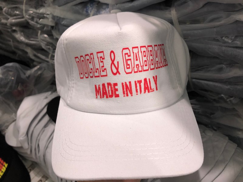 Nón HHN- Trắng in DOLCEGAB