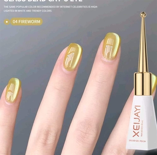 Mắt mèo vàng